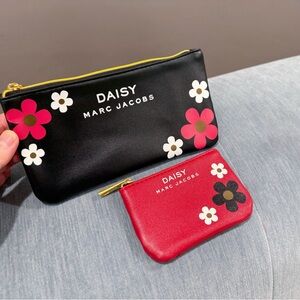 Marc Jacobs Daisy Pouch Set